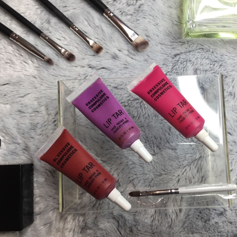 Obsessive Compulsive Lip Tars Set